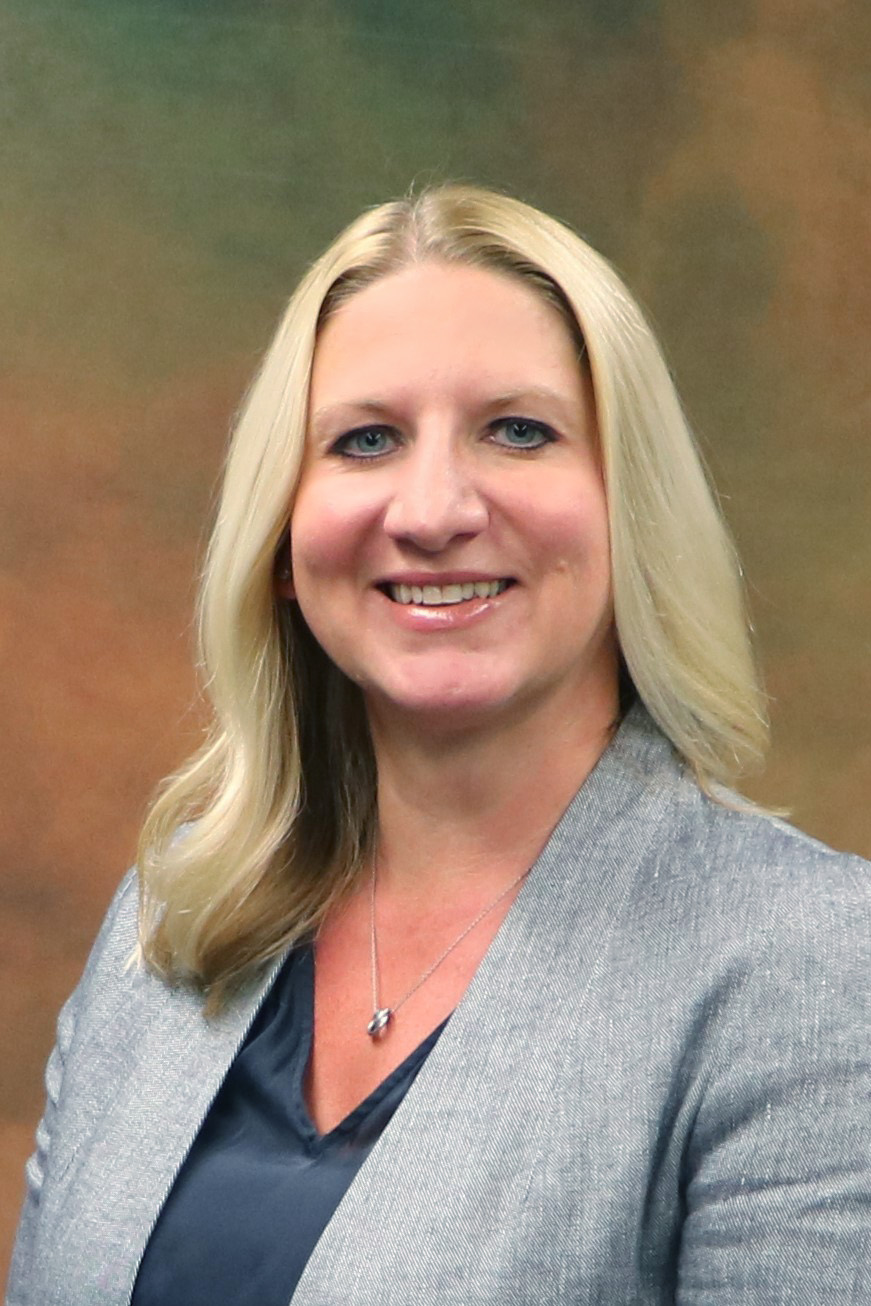 Dickert_Amanda headshot